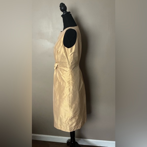 SARA CAMPBELL sleeveless wiggle sheath dress sz 8 buttery gold bow accent EUC - Picture 9 of 11